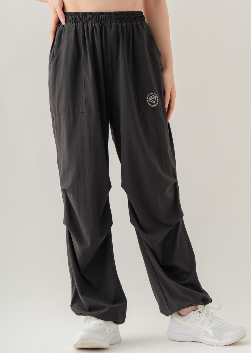【先行割10％OFF】　ULTRA AIRY ワイドパンツ ブラック 1632-1485【8/17まで】