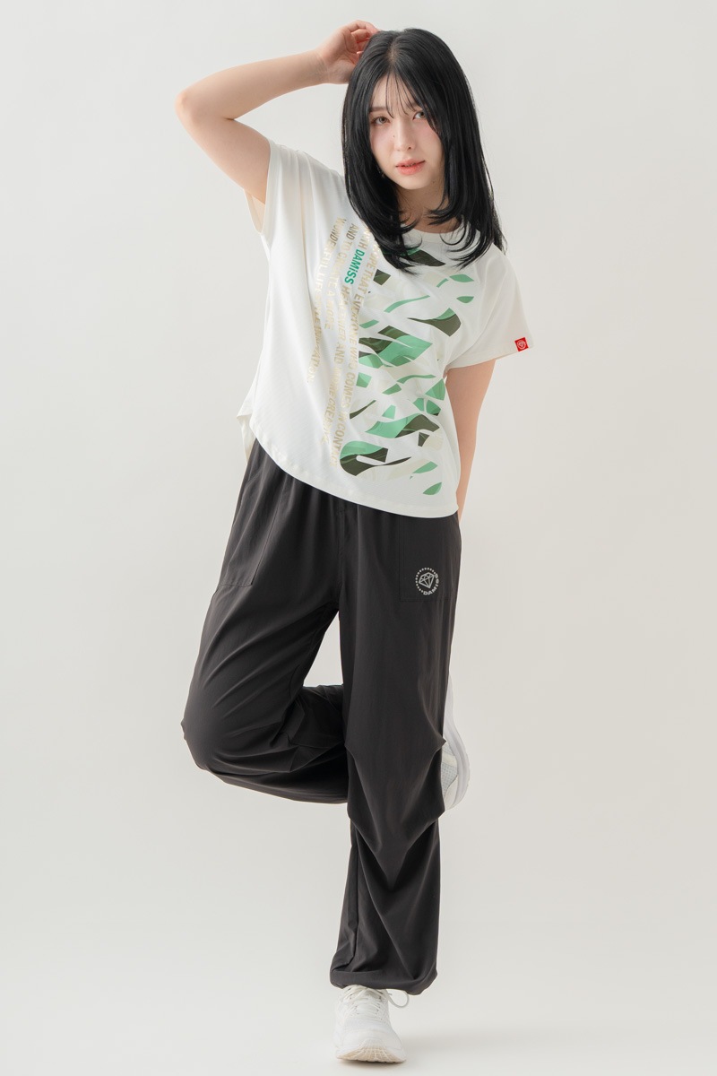 【先行割10％OFF】　ULTRA AIRY ワイドパンツ ブラック 1632-1485【8/17まで】