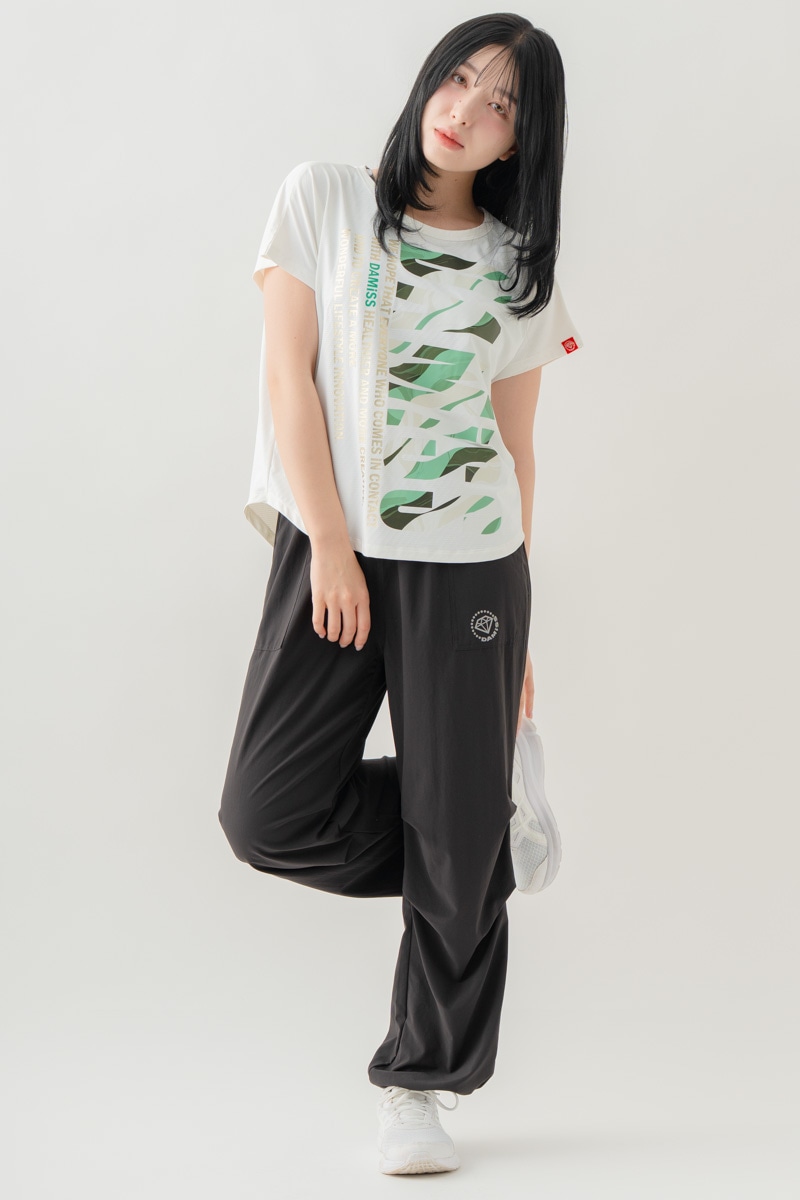 【先行割10％OFF】　ULTRA AIRY ワイドパンツ ブラック 1632-1485【8/17まで】