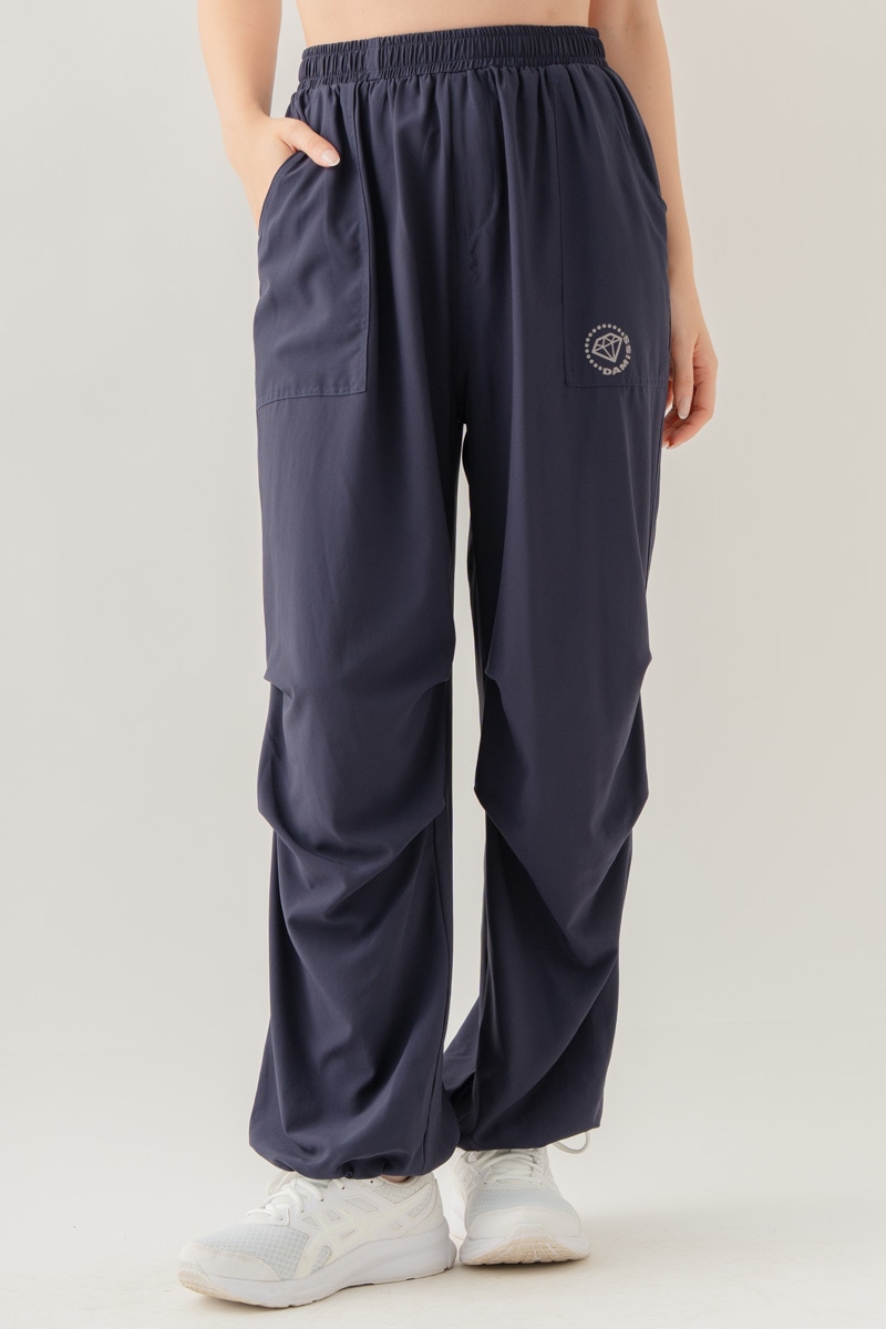 【先行割10％OFF】　ULTRA AIRY ワイドパンツ ネイビー 1632-1485【8/17まで】