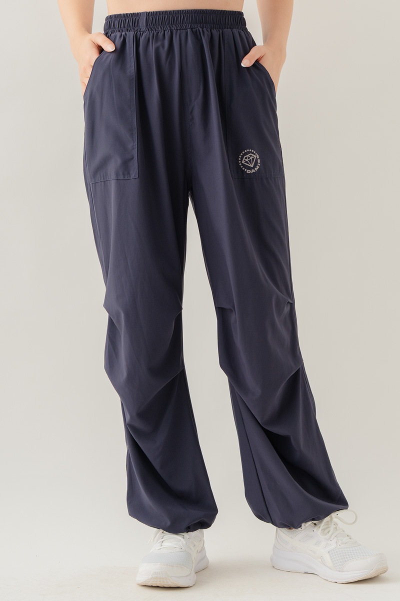 【先行割10％OFF】　ULTRA AIRY ワイドパンツ ネイビー 1632-1485【8/17まで】