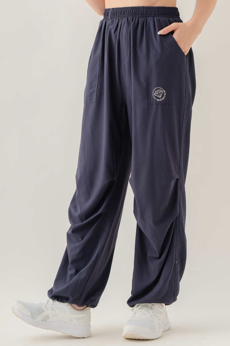 【先行割10％OFF】　ULTRA AIRY ワイドパンツ ネイビー 1632-1485【8/17まで】