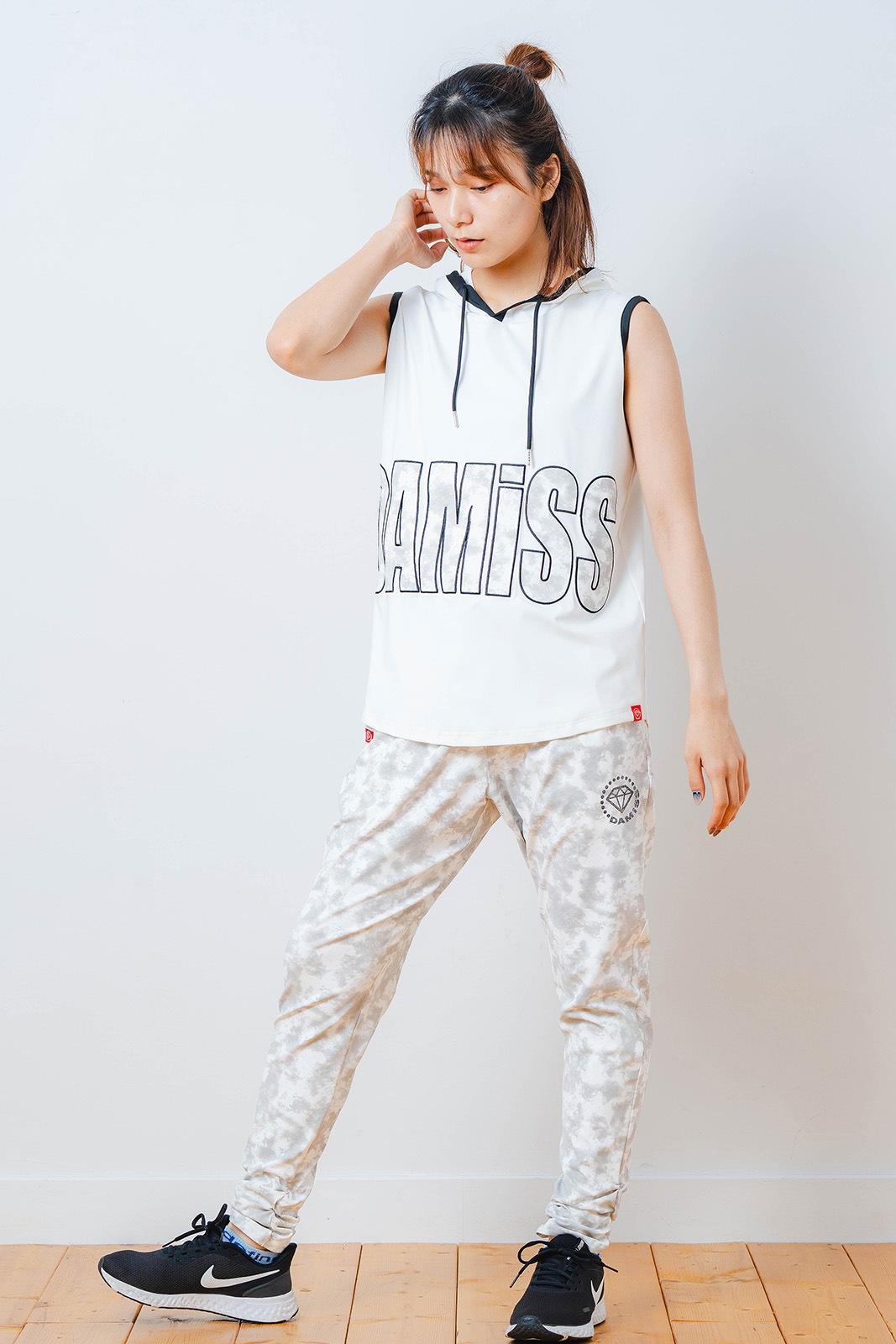 パッチワークフード タンクトップ ホワイト 1533-1453 