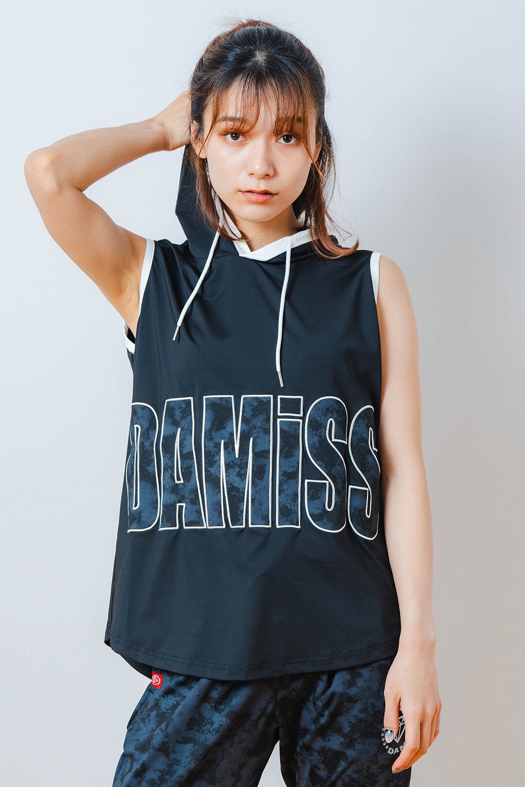 パッチワークフード タンクトップ ブラック 1533-1453