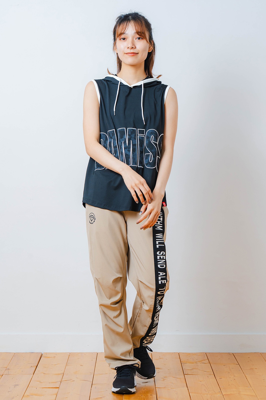 パッチワークフード タンクトップ ブラック 1533-1453