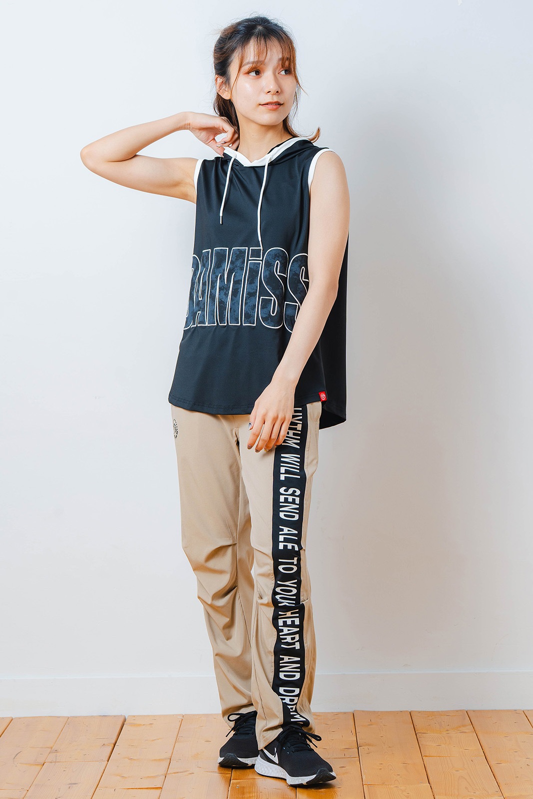 パッチワークフード タンクトップ ブラック 1533-1453