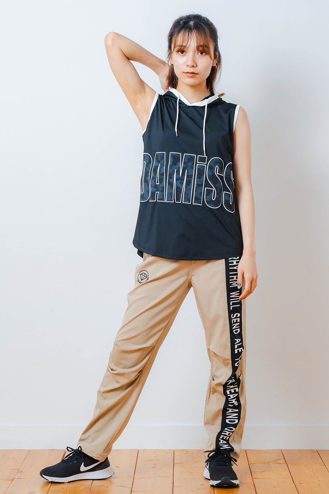 パッチワークフード タンクトップ ブラック 1533-1453