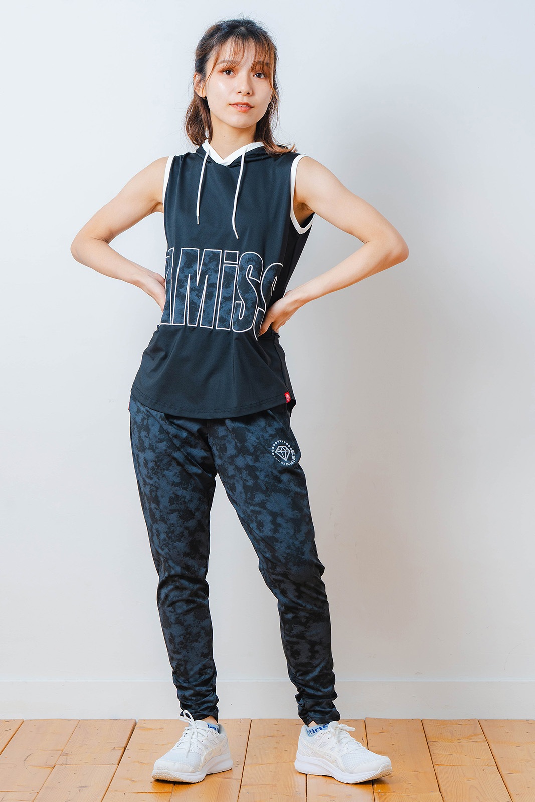 パッチワークフード タンクトップ ブラック 1533-1453