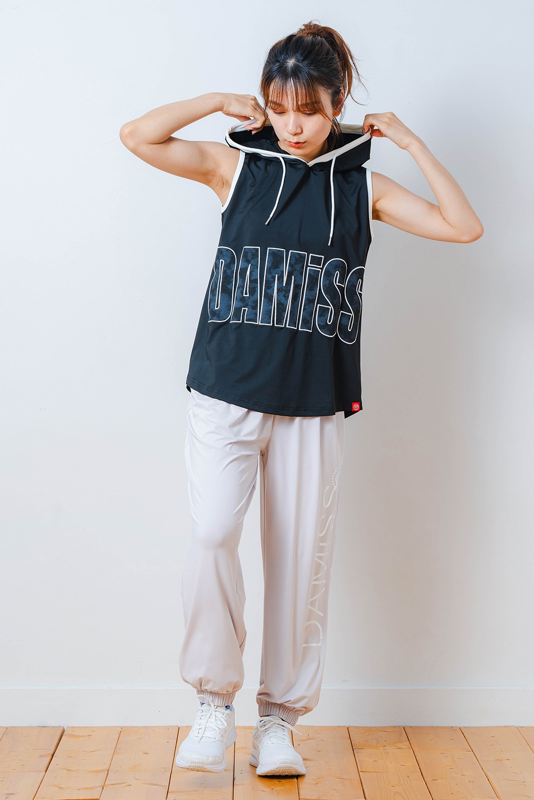 パッチワークフード タンクトップ ブラック 1533-1453