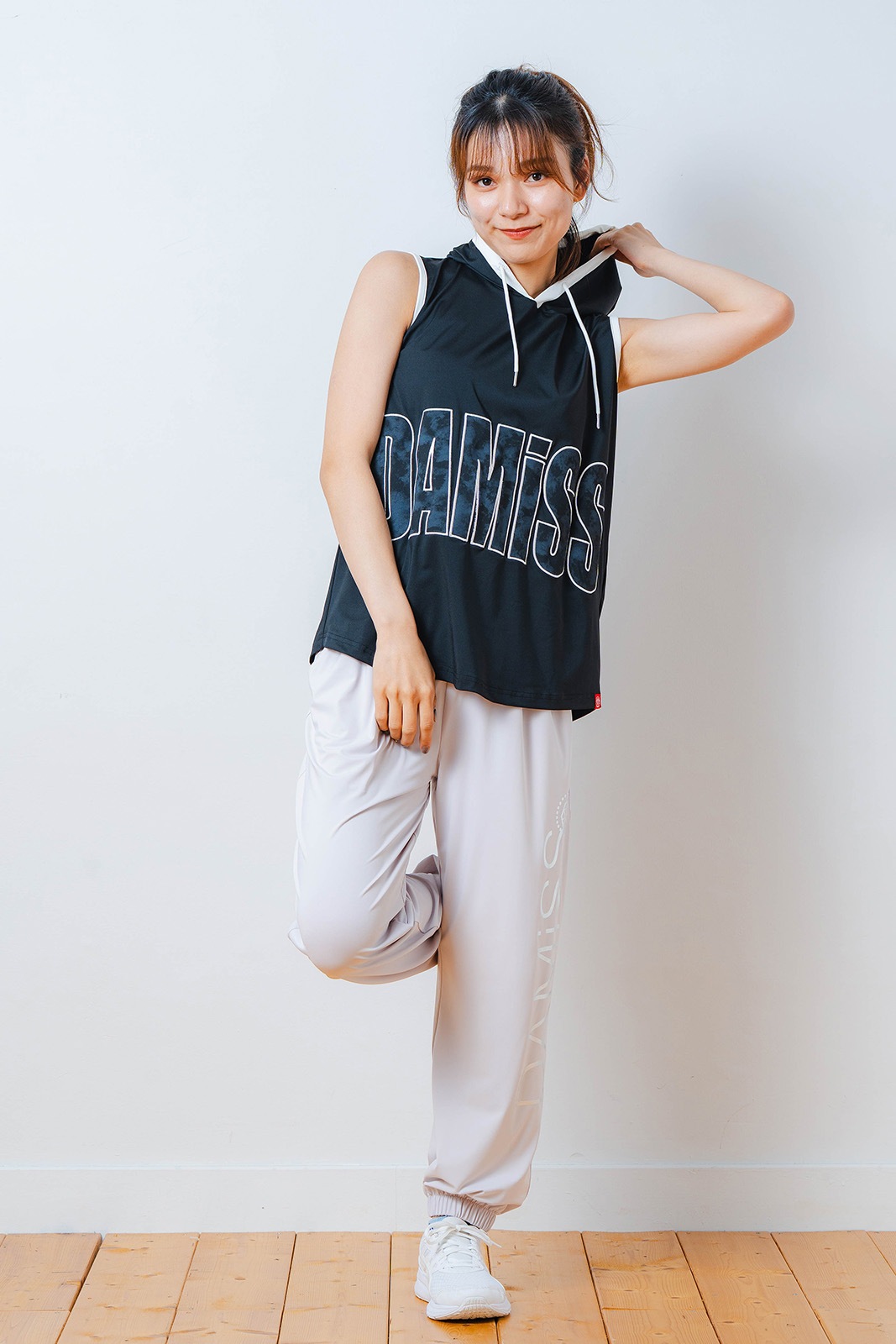 パッチワークフード タンクトップ ブラック 1533-1453