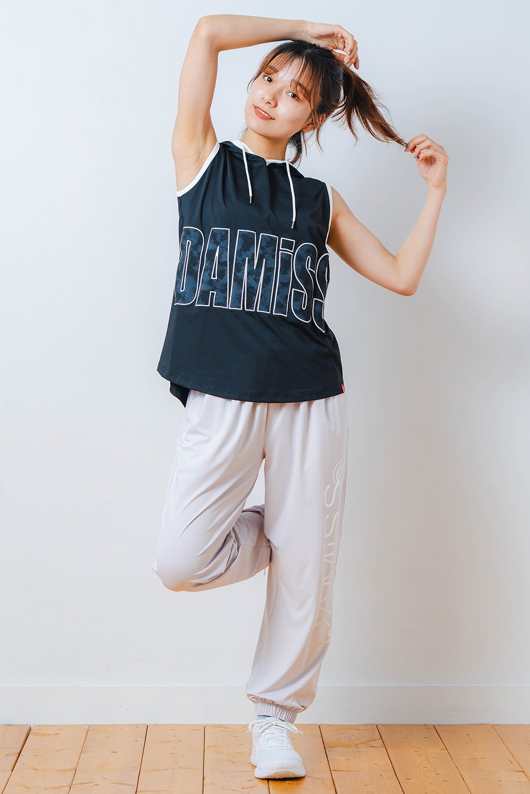 パッチワークフード タンクトップ ブラック 1533-1453