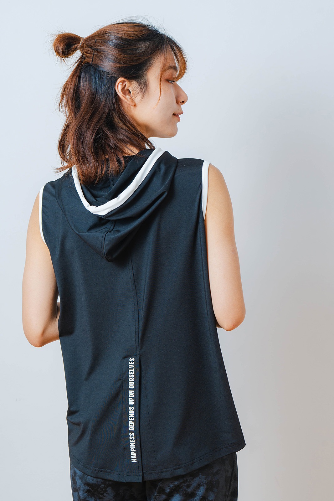 パッチワークフード タンクトップ ブラック 1533-1453