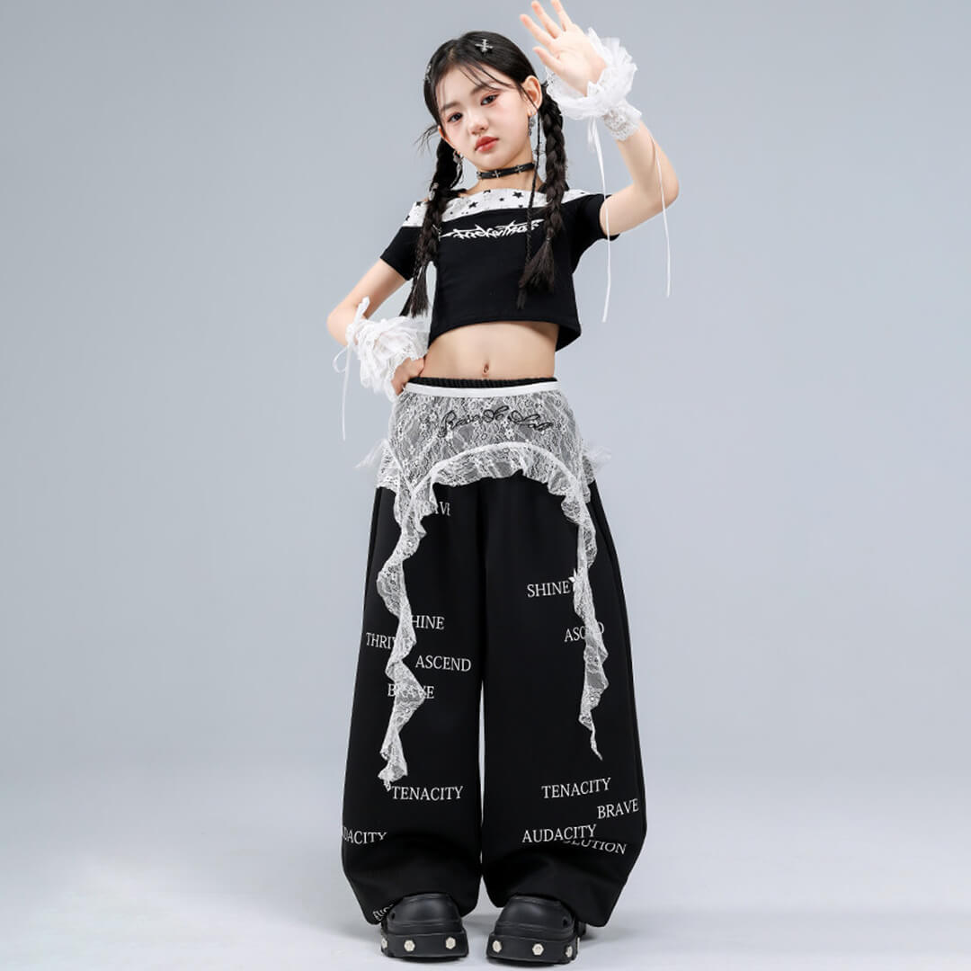 黒服のダンス ダンス衣装専門店ダンスクロス