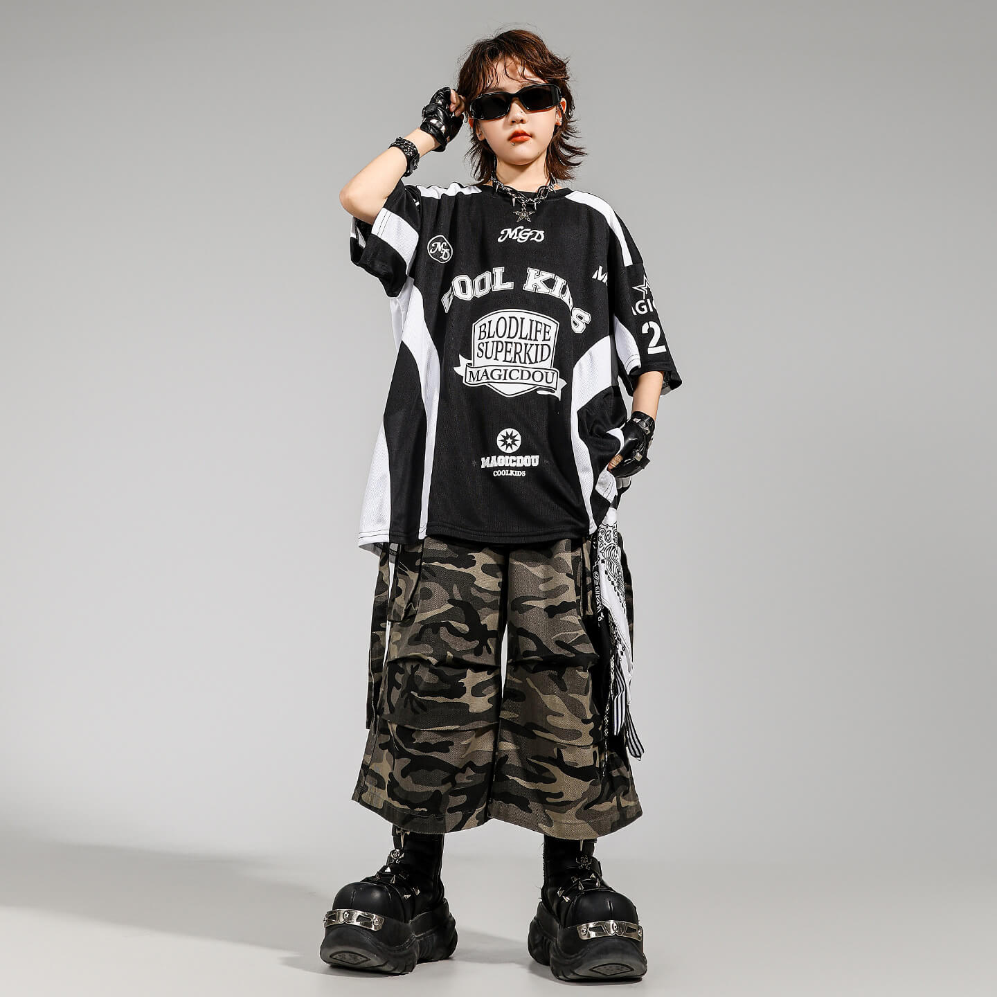 【美品】コンパクト洋服ダンス ダンス衣装専門店ダンスクロス