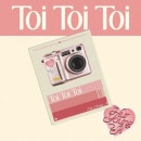 韓国音楽 KARAのホ・ヨンジ - Toi Toi Toi (シングルアルバム/CD+フォトブック108P+ドアハンガー1種+ポストカート2種+ステッカー1種+チケット1種+フォトカード2種)