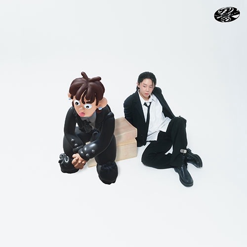 ڹ񲻳 MILLENNIUM (ߥ˥) - 1st EP zi (CD+֥åå12P+ƥå1+ξ̥եȥ1)