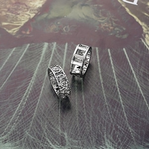 韓国スター・アクセサリー ローマ数字 ツーリング