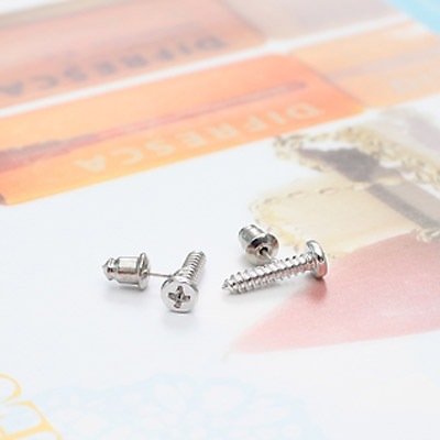 韓国スター・アクセサリー BIGBANGのG-DRAGONst ピース釘 ピアス