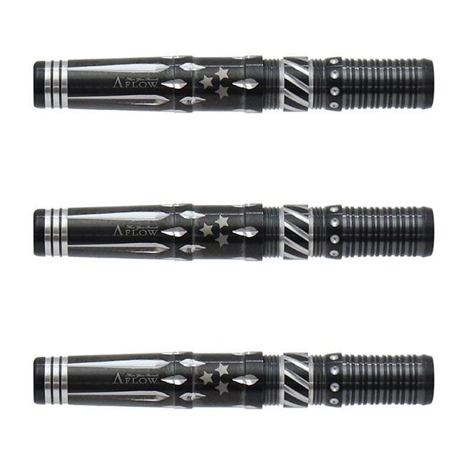 美品 国内正規品 ダイナスフィア Platinum 付属品あり ダーツ > ソフトダーツ > ブランド【タ行】 > ダイナスティー