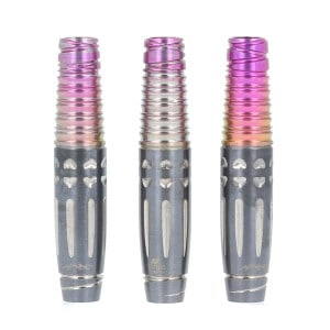 黒瀧摩紀選手モデルCOSMO DARTS クロ 96 19g 定価17600円 ダーツ > ソフトダーツ > ブランド【カ行】 > コスモダーツ > COSMO