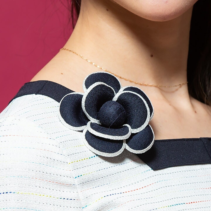 コサージュブローチ リボン op140 アンジョア enjoie おしゃれ 事務服 制服 レストラン ホテル オフィス レディース ユニフォーム アクセサリー
