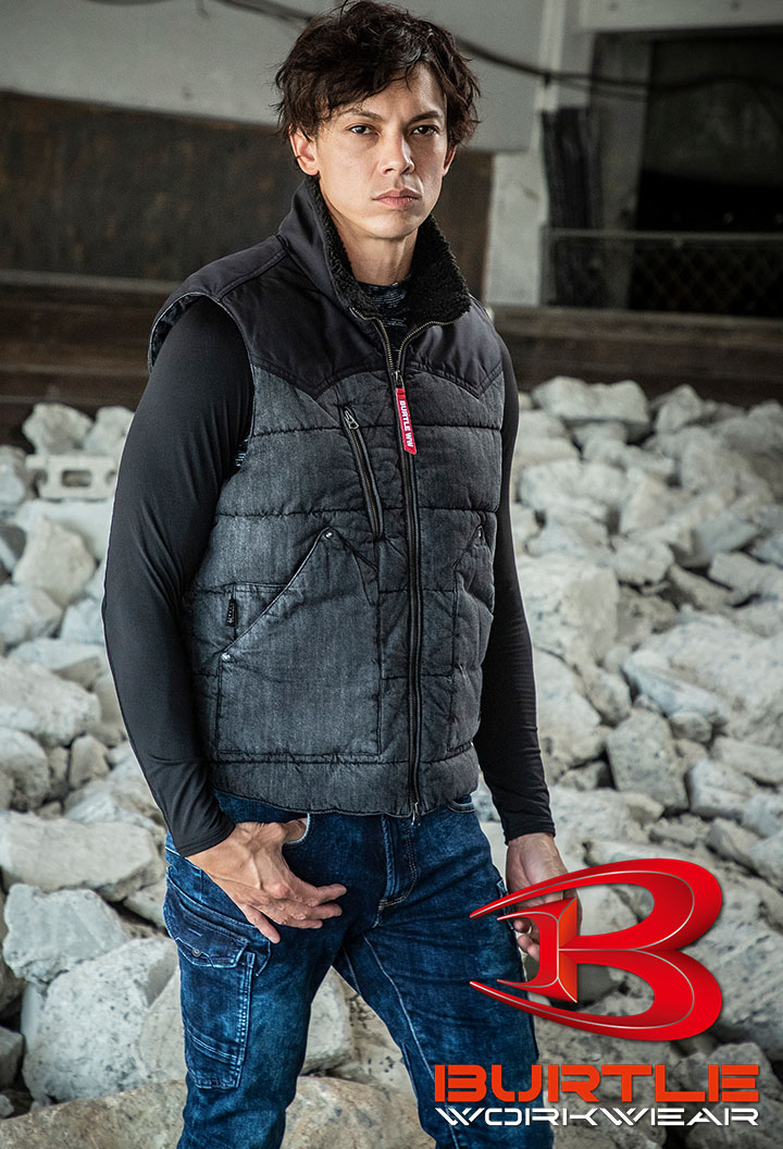 美品　レオナール　キルト　ベスト　防寒　44 美品 レオナール キルト ベスト 防寒 44 レディースジャケットベスト