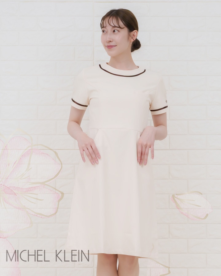 【新品•未使用品】CRONOS ゴルフ ワンピース ホワイト Mサイズ Kolwin（コルウィン） レディース ゴルフウェア 秋 冬 半袖ワンピース