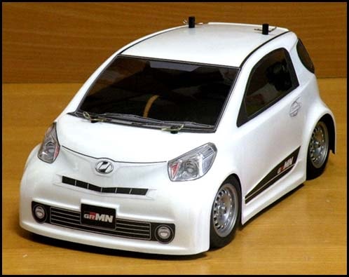 シェブロンモデルズ MSL-032 mini用ボディートヨタIQ GRMN