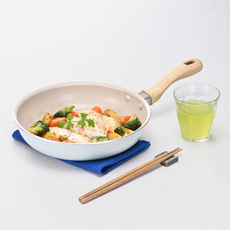 ドイツ製made in Germany TupperwareフライパンIH対応 ミディーズ IH対応フライパン22cm