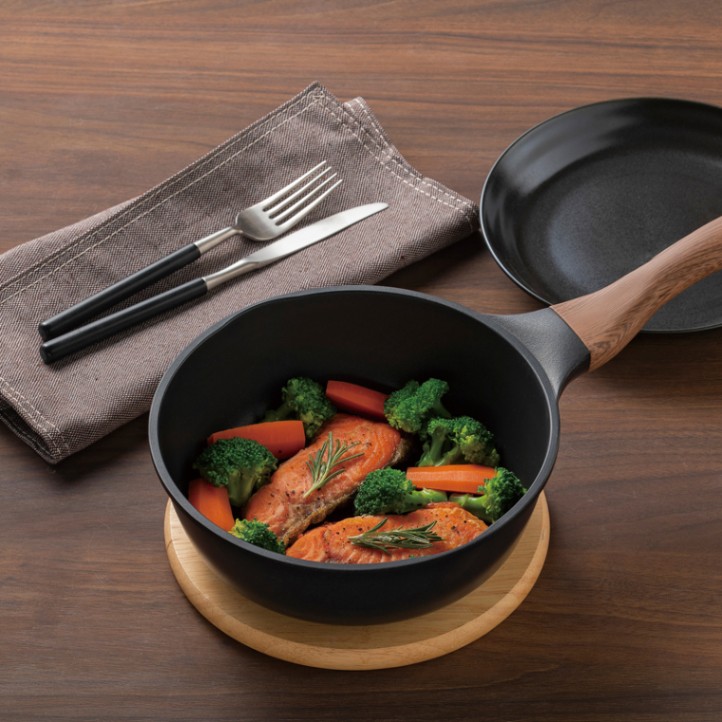 和平フレイズ フライパンセット 玉子焼き&深型フライパン24cm IH対応 ブラック 木目調ハンドル エヌトーン MB-1225 和平フレイズ フライパンセット 玉子焼き\u0026深型フライパン20・24cm\u0026
