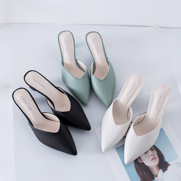 ポインテッドトゥ チャンキーヒール ミュール