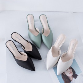 ポインテッドトゥ チャンキーヒール ミュール