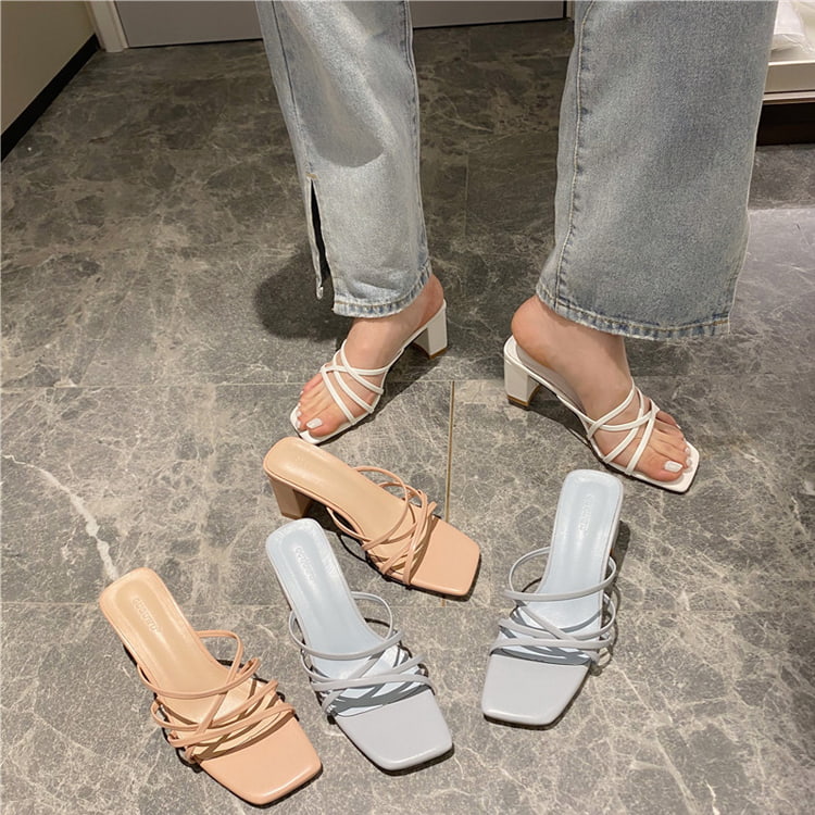 ストリング チャンキーヒール サンダル