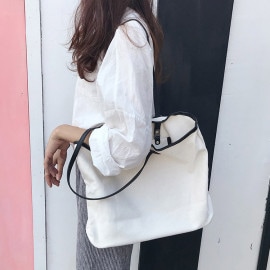 大容量 斜め掛け 帆布 ショルダーバッグ