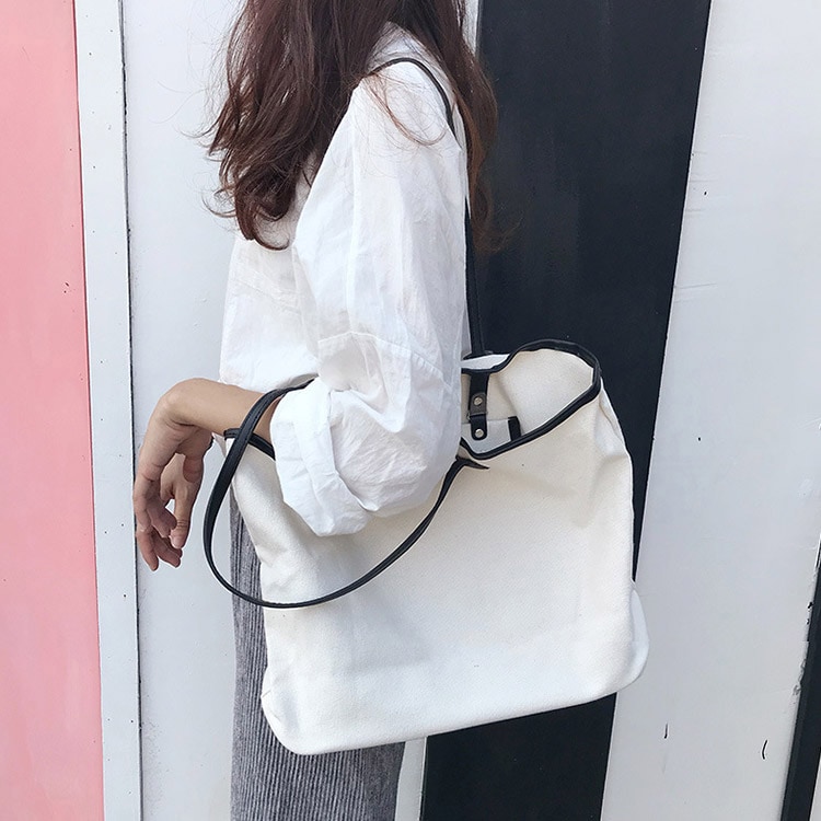 大容量 斜め掛け 帆布 ショルダーバッグ