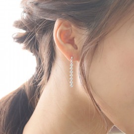 煌めきラインストーン×ロングピアス
