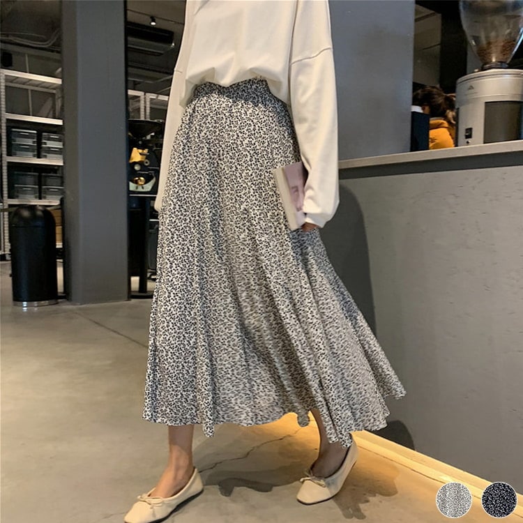 セミロング丈 花柄 フレアスカート