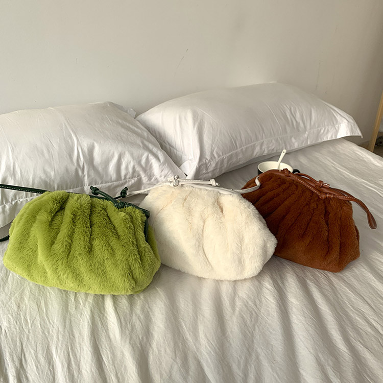 ふわもこ ショルダーバッグ