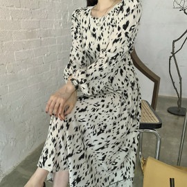 パフスリーブ 長袖 牛柄 ロングワンピース|ワンピース|レディースファッション