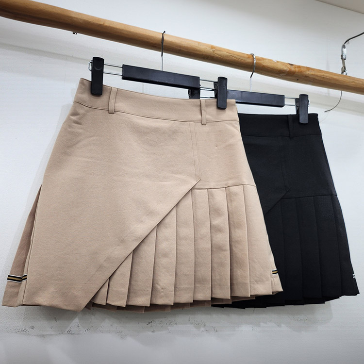 韓国ゴルフウェア アシンメトリー ショート丈 スカート

