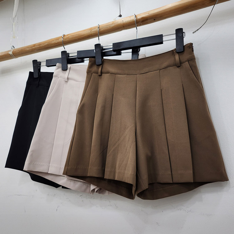 Ａライン ショート丈 プリーツ キュロット 韓国ゴルフウェア

