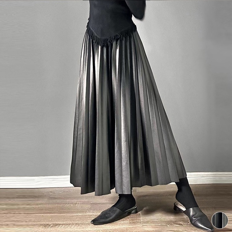 ロング丈 フェイクレザー プリーツスカート

