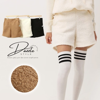 シンプルでかわいい ボア ショートパンツ 韓国ゴルフウェア