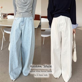 美脚見えが叶う、上品シルエットのハイウエストワイドデニム