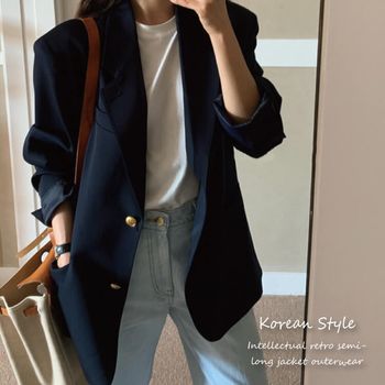 知的レトロな雰囲気漂う 金ボタンテーラードジャケット 