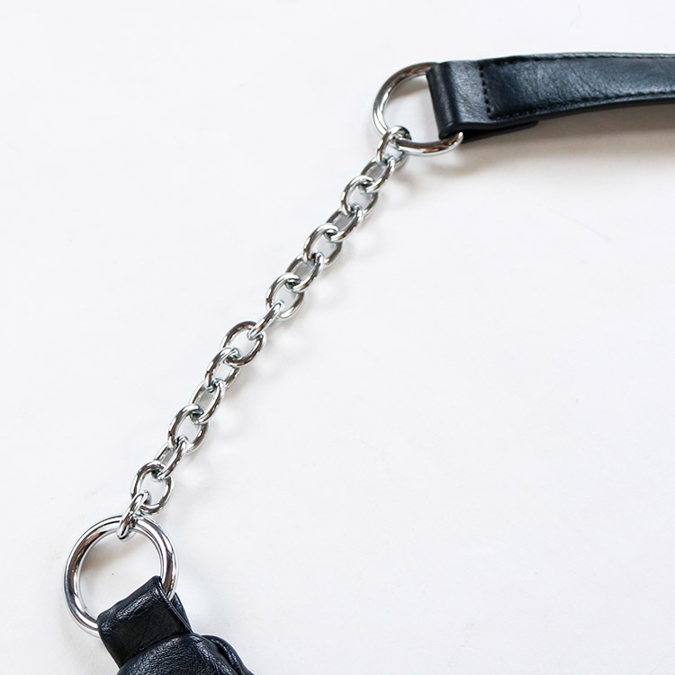 斜め掛け PUレザー チェーン ボディバッグ