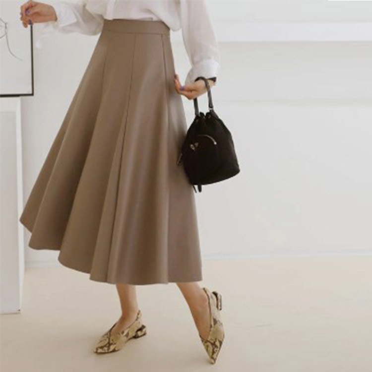 ミモレ丈 フレアライン フェイク レザースカート