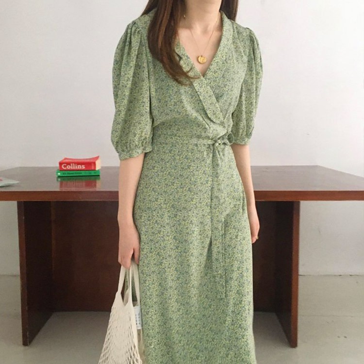 Vネック カシュクール風 花柄ワンピース