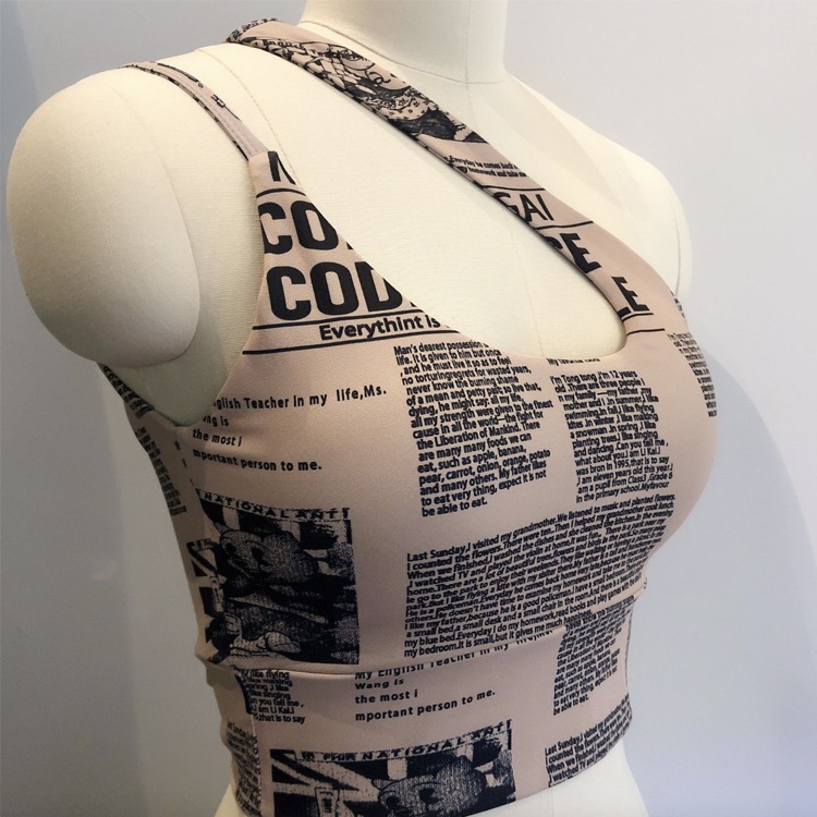 英字 プリント柄 アンシンメトリー カップ付 ヨガウェア