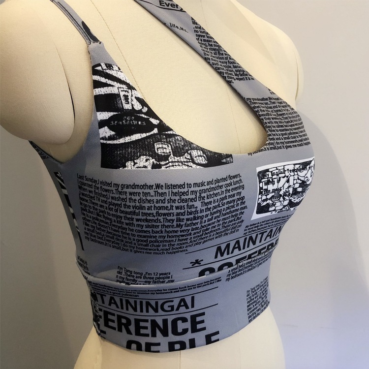 英字 プリント柄 アンシンメトリー カップ付 ヨガウェア